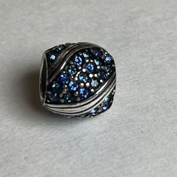New Brighton ABC AMERICANA Silver Blue Bead Charm Spacer - Picture 3 of 3